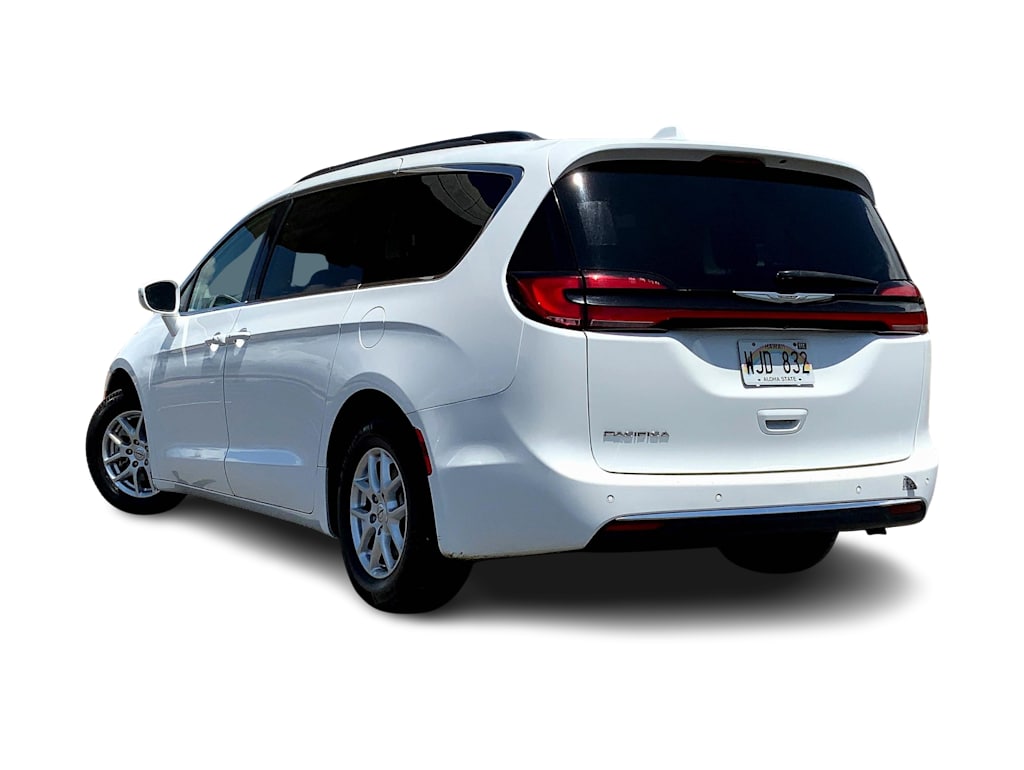 Thumbnail: 2022 Chrysler Pacifica - 4