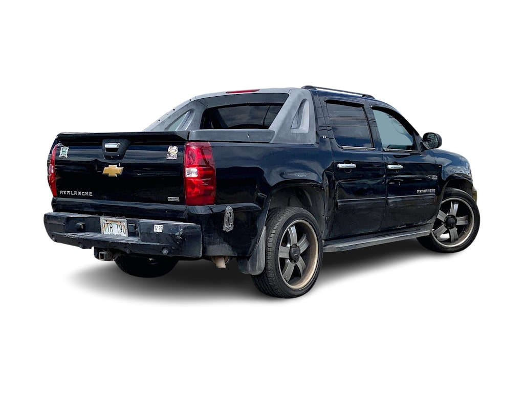 Thumbnail: 2010 Chevrolet Avalanche 1500 - 23