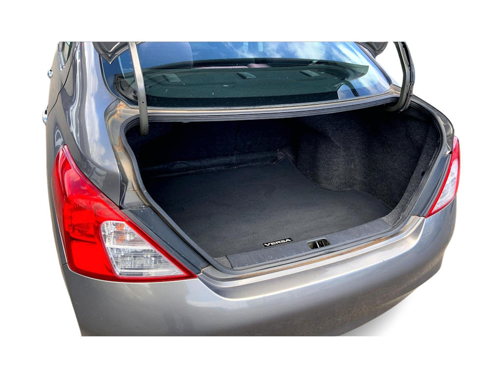 Thumbnail: 2014 Nissan Versa - 19