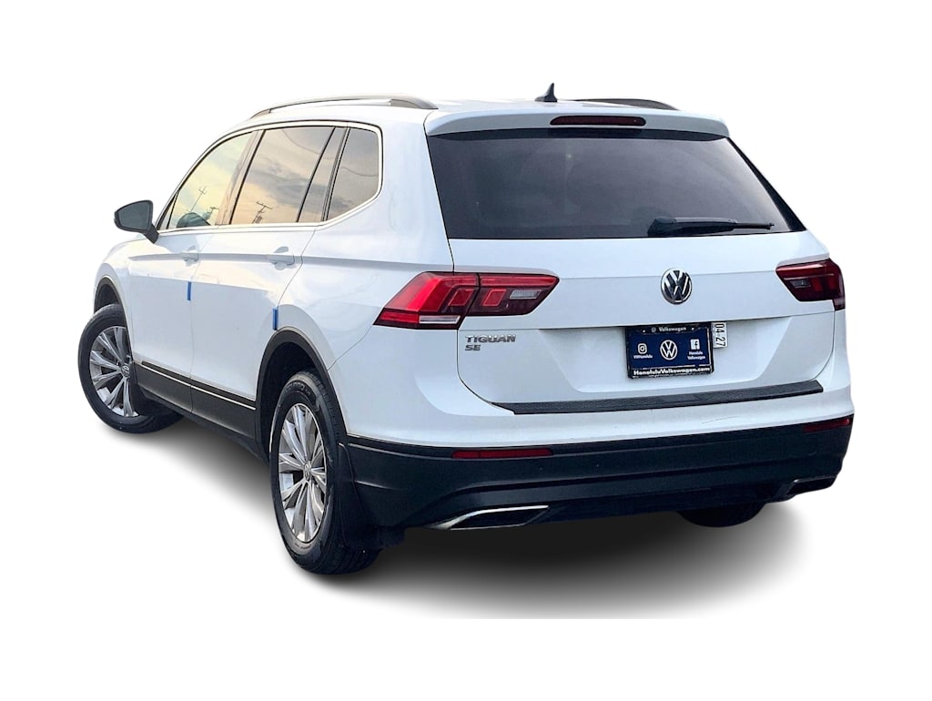 Thumbnail: 2019 Volkswagen Tiguan - 4