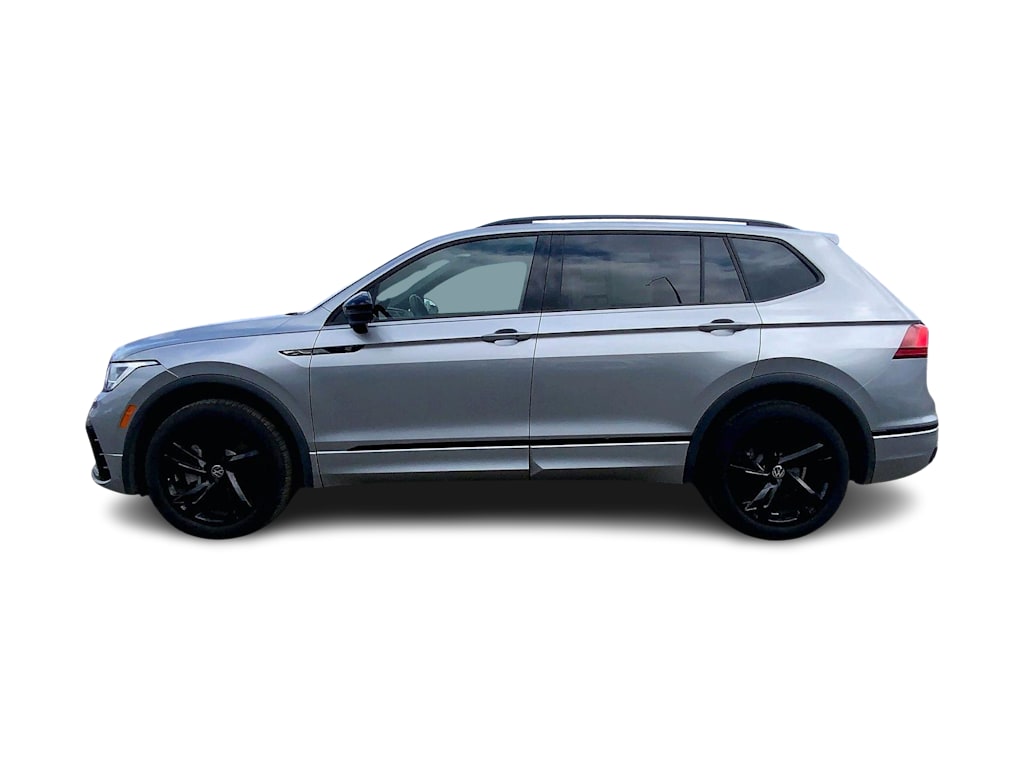 Thumbnail: 2023 Volkswagen Tiguan - 3