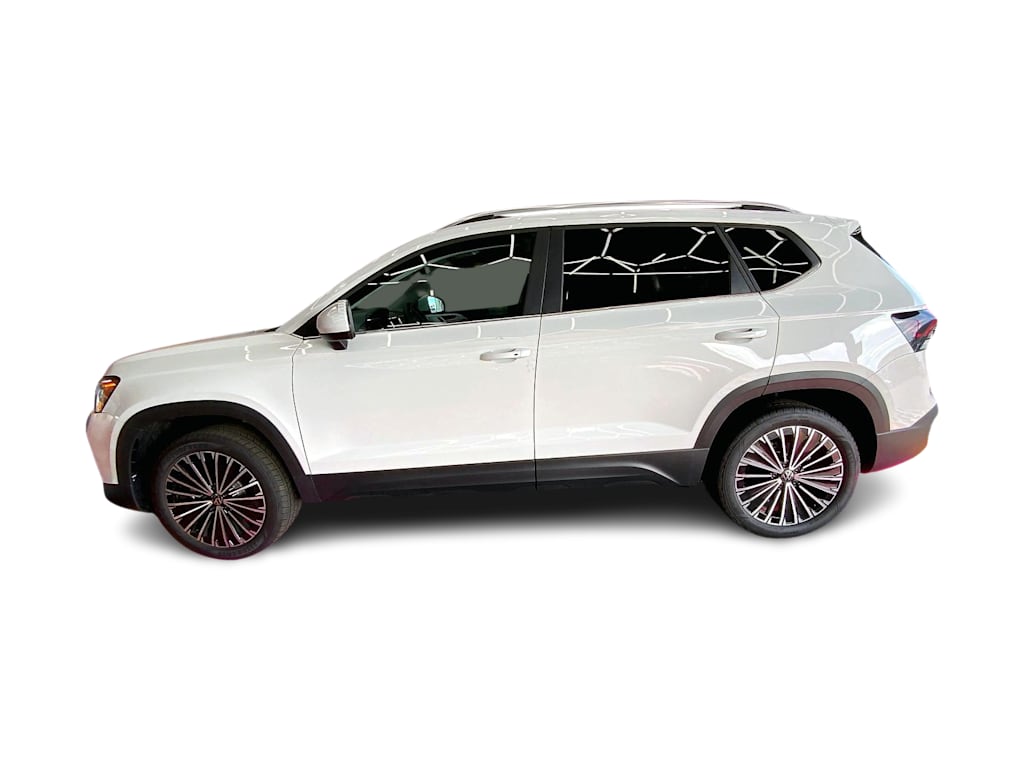 Thumbnail: 2026 Volkswagen Taos - 3