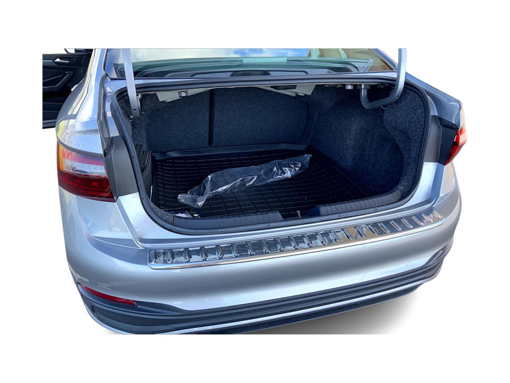 Thumbnail: 2024 Volkswagen Jetta - 19