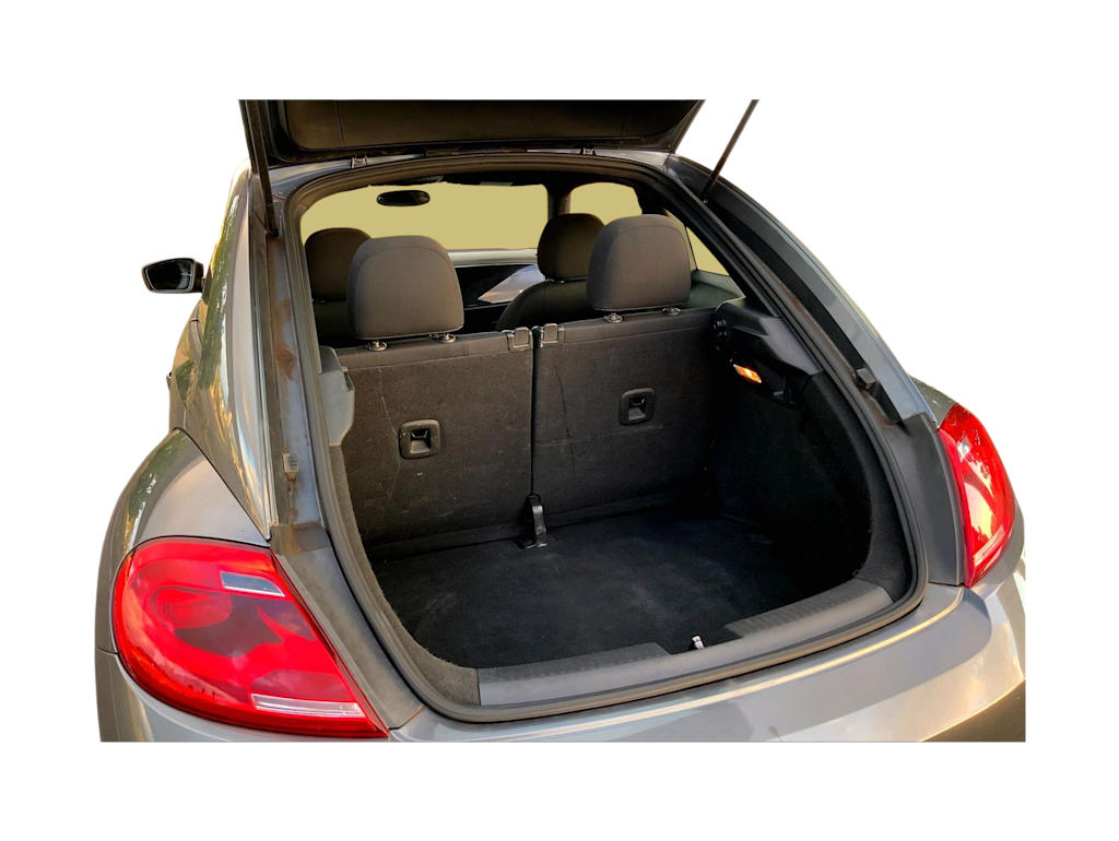 Thumbnail: 2013 Volkswagen Beetle - 18