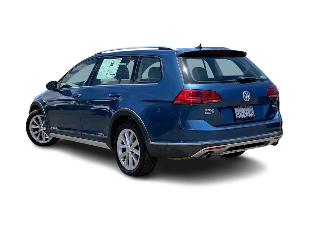 Thumbnail: 2017 Volkswagen Golf - 4