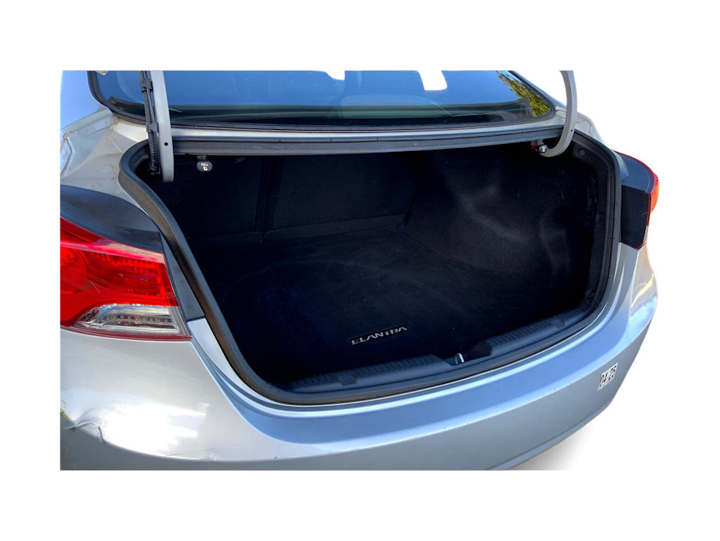 Thumbnail: 2013 Hyundai Elantra - 18