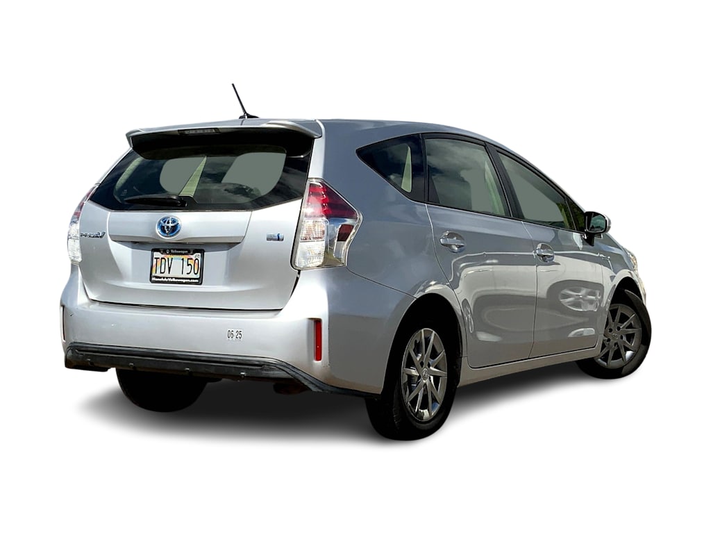 2017 Toyota Prius v Four 21