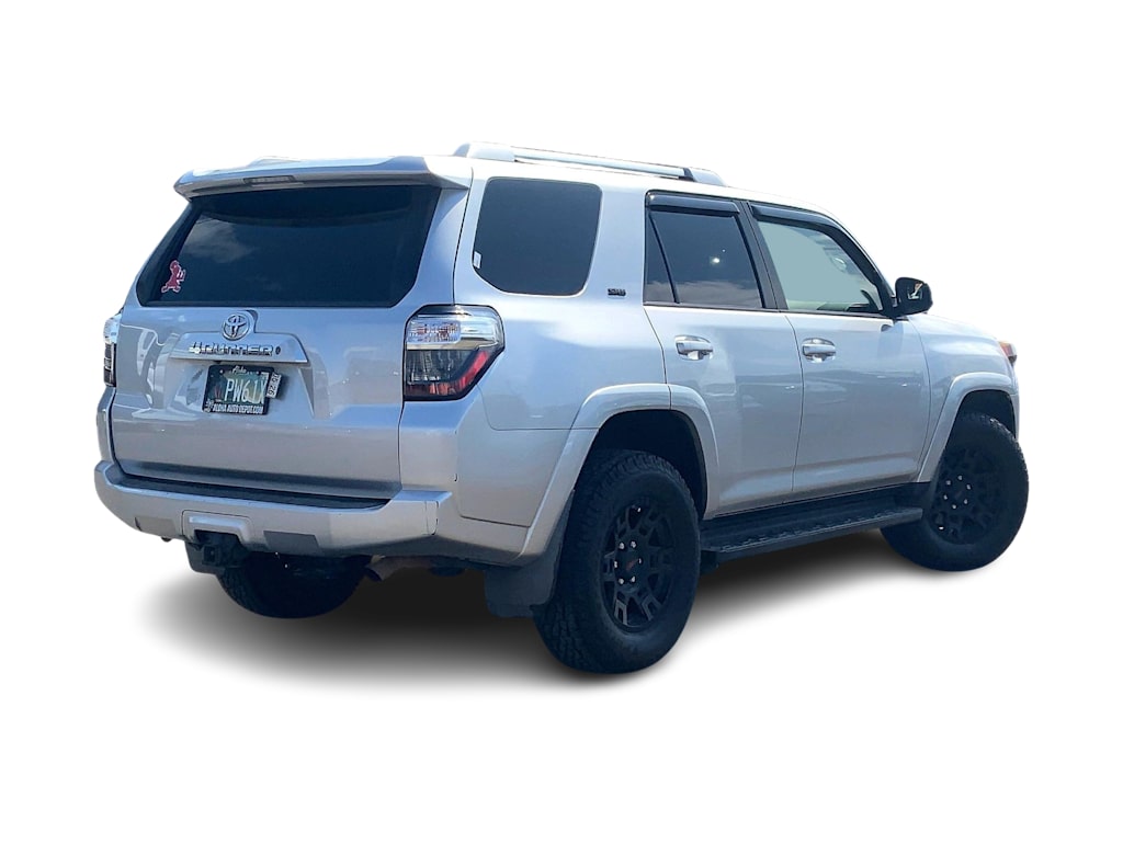 Thumbnail: 2017 Toyota 4Runner - 23