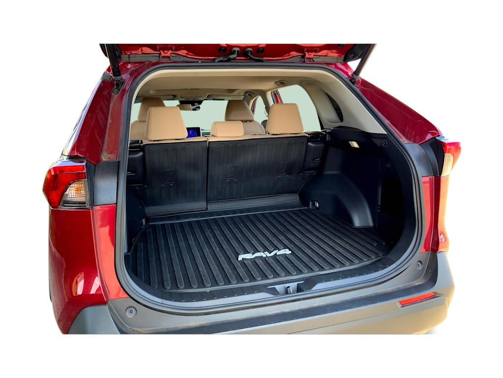 2023 Toyota RAV4 XLE 18
