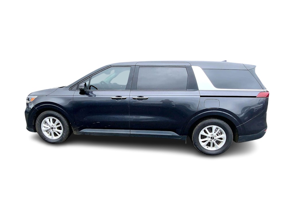 Thumbnail: 2023 Kia Carnival - 3