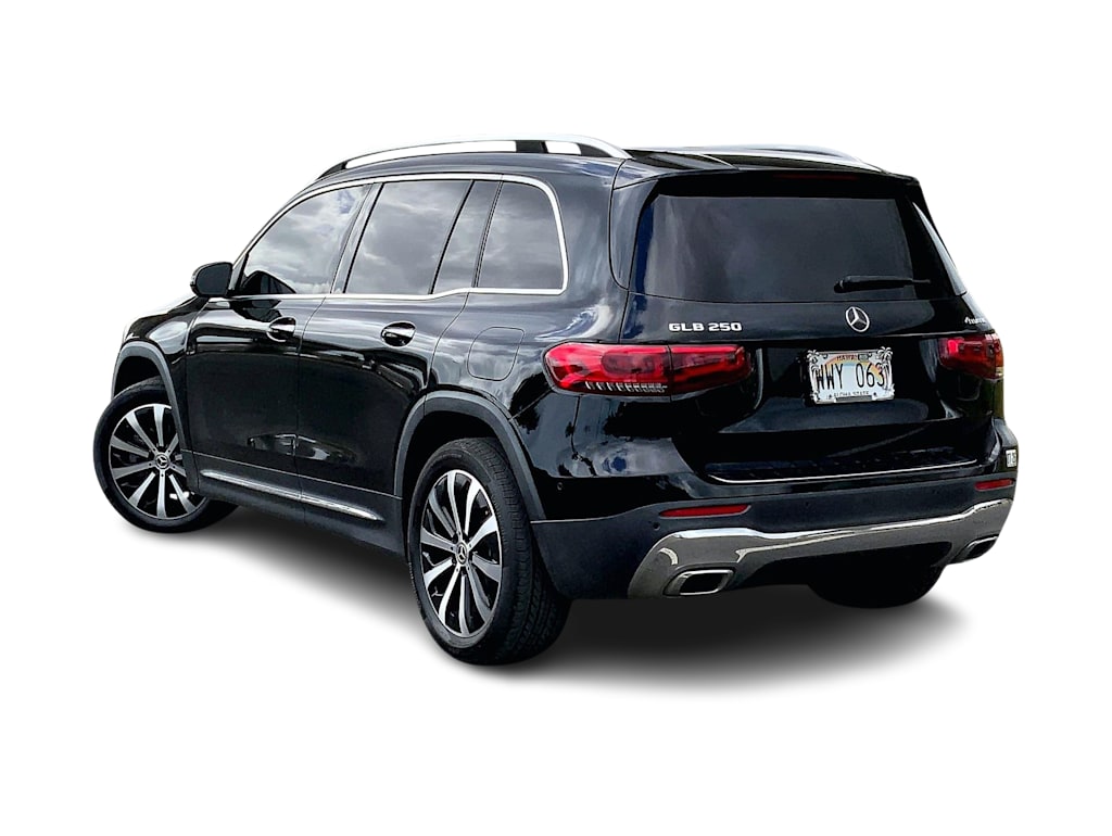 Thumbnail: 2021 Mercedes-Benz GLB - 4