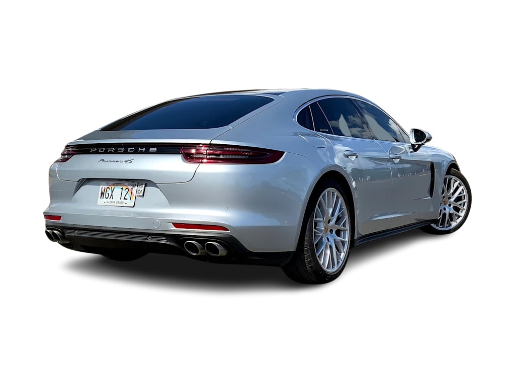 Thumbnail: 2018 Porsche Panamera - 21