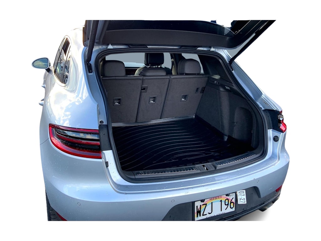 Thumbnail: 2018 Porsche Macan - 18