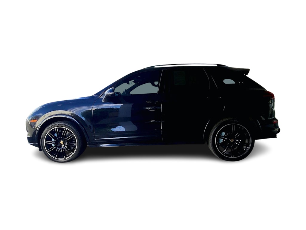 Thumbnail: 2016 Porsche Cayenne - 3