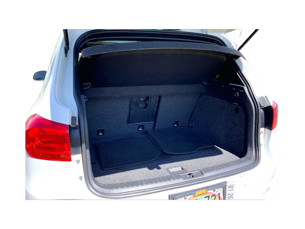 Thumbnail: 2015 Volkswagen Tiguan - 18