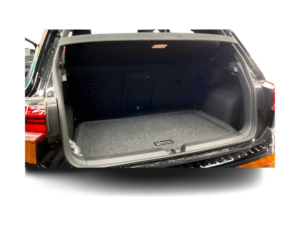 Thumbnail: 2026 Volkswagen Golf - 17