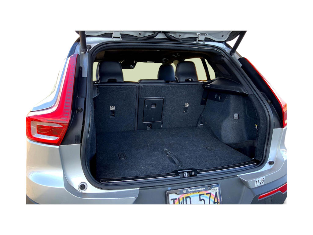 Thumbnail: 2019 Volvo XC40 - 18