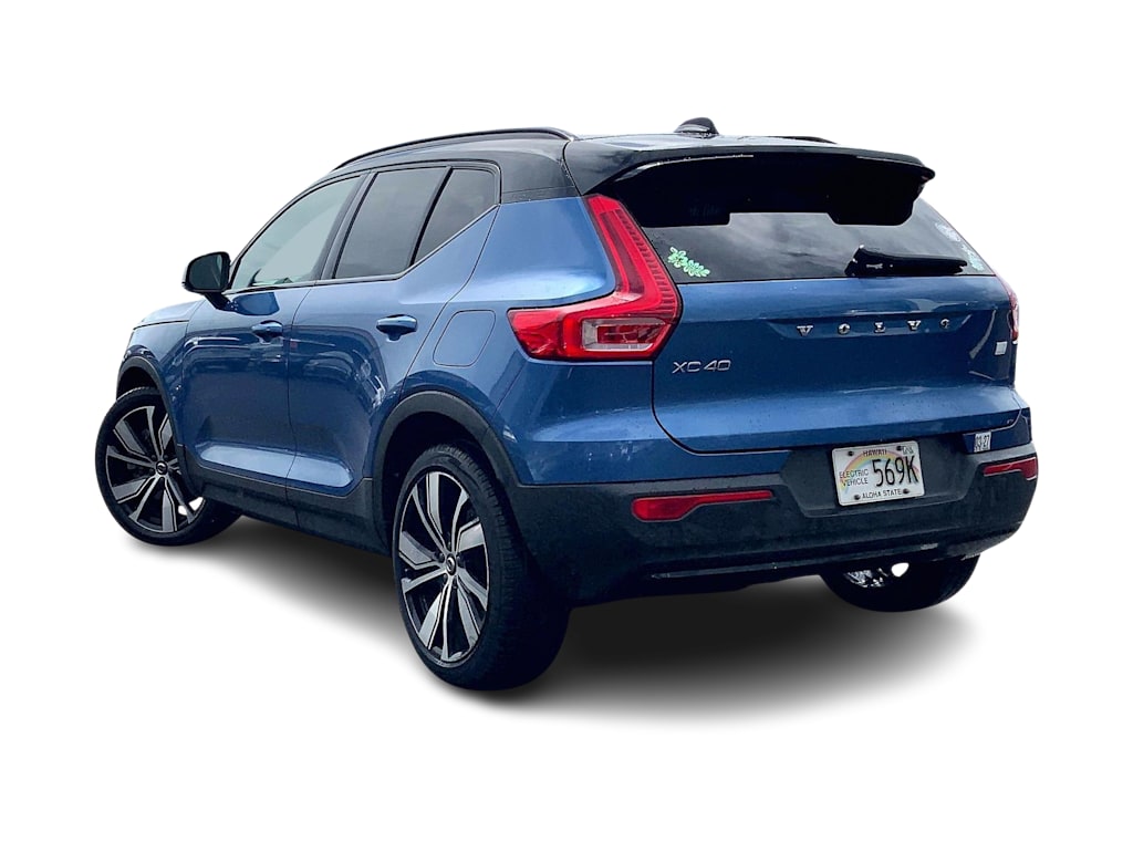 Thumbnail: 2021 Volvo XC40 - 4