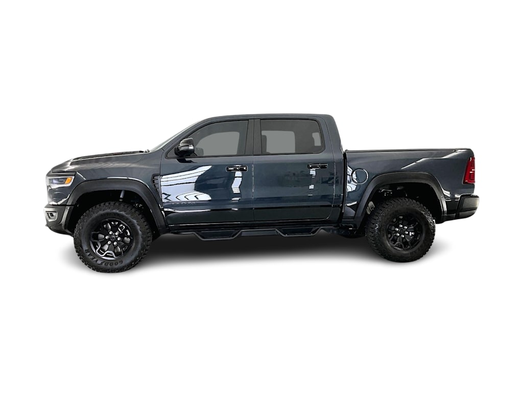 Thumbnail: 2026 RAM 1500 - 3
