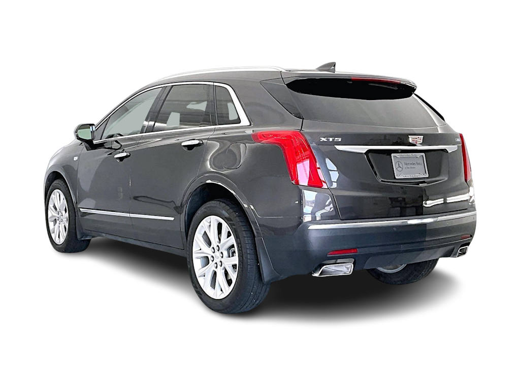 Thumbnail: 2017 Cadillac XT5 - 4