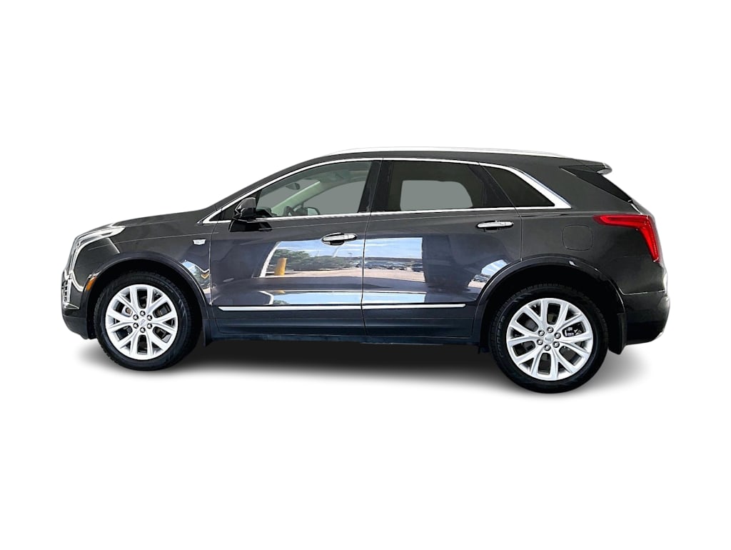 Thumbnail: 2017 Cadillac XT5 - 3
