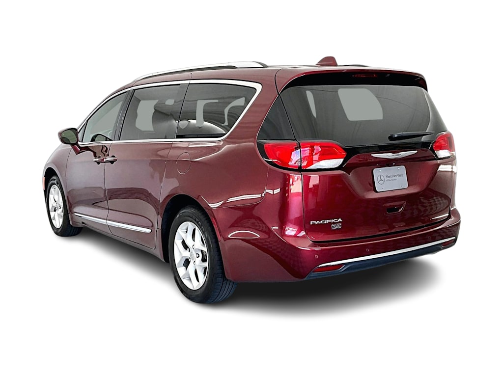 Thumbnail: 2020 Chrysler Pacifica - 4