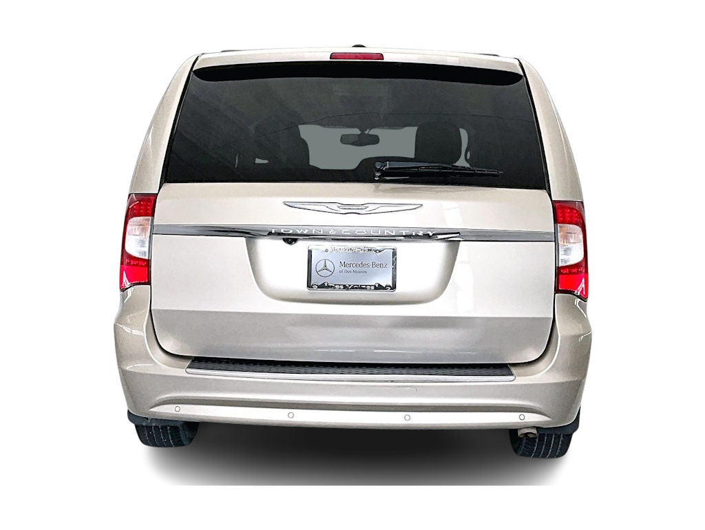 Thumbnail: 2013 Chrysler Town & Country - 5