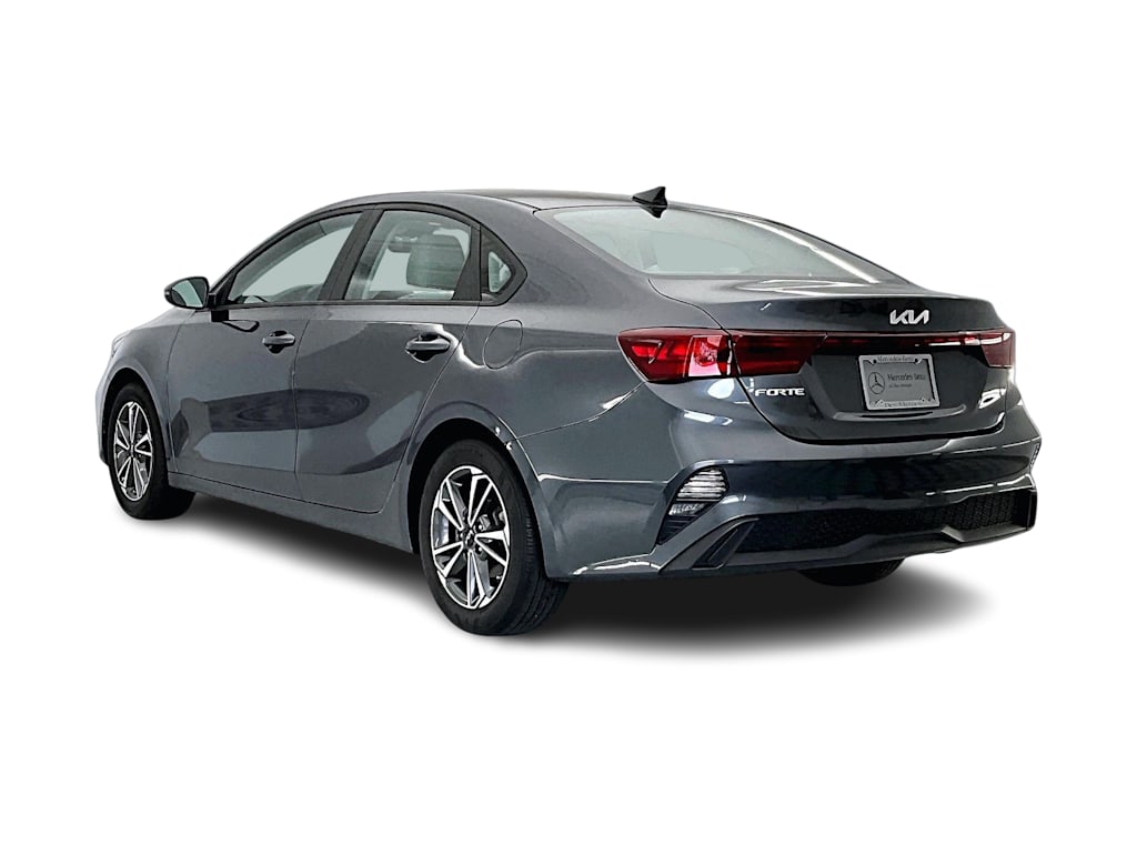 Thumbnail: 2023 Kia Forte - 4