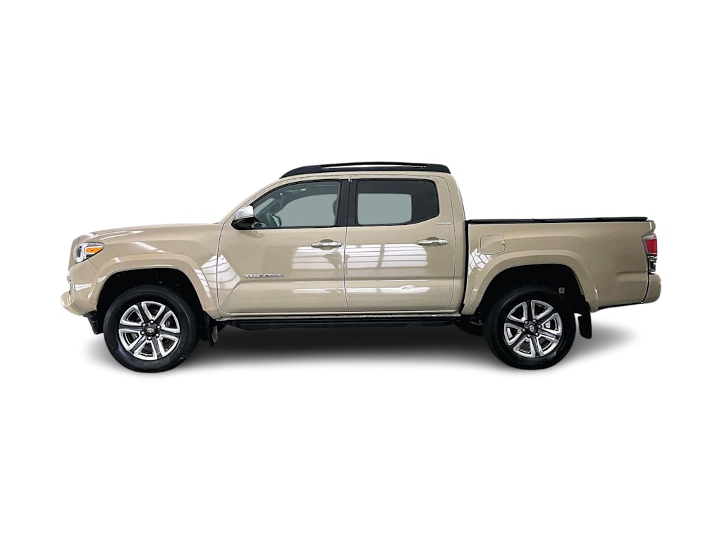 Thumbnail: 2017 Toyota Tacoma - 3