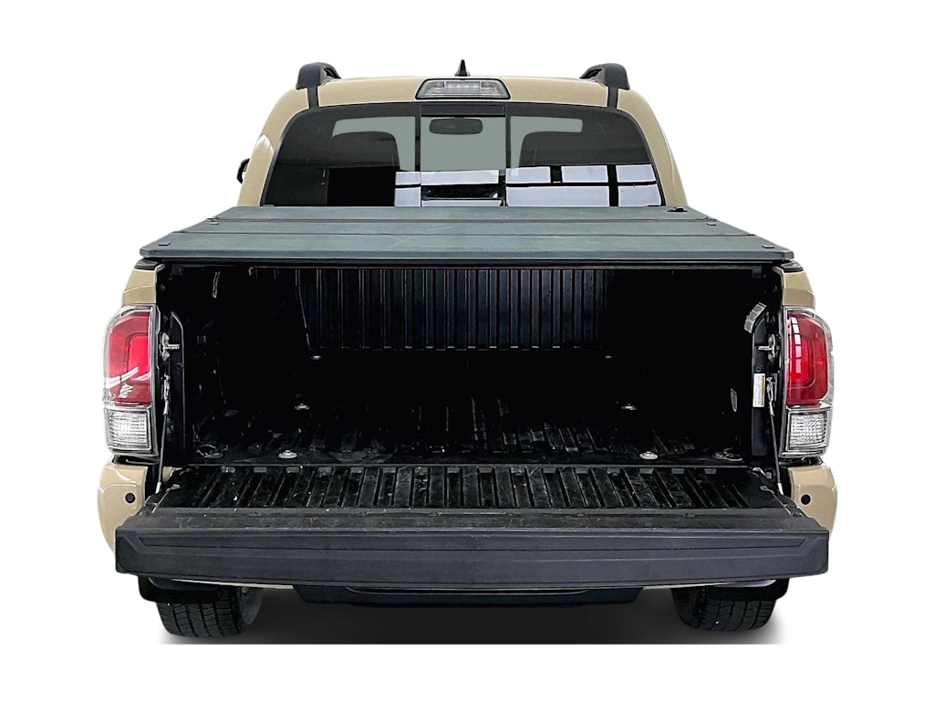 Thumbnail: 2017 Toyota Tacoma - 18