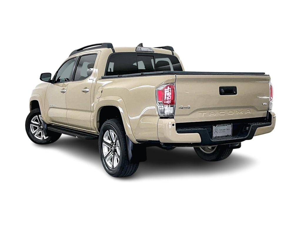 Thumbnail: 2017 Toyota Tacoma - 4