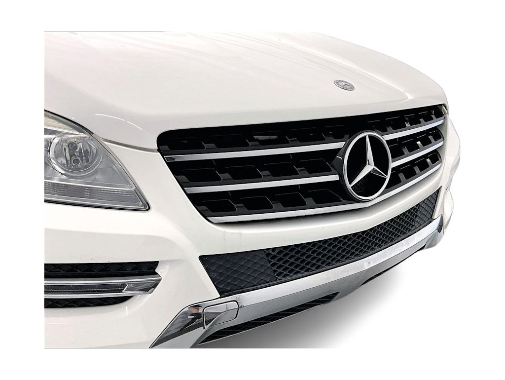 Thumbnail: 2015 Mercedes-Benz M-Class - 27