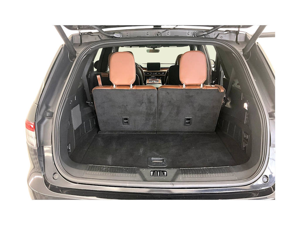 Thumbnail: 2023 Lincoln Aviator - 16