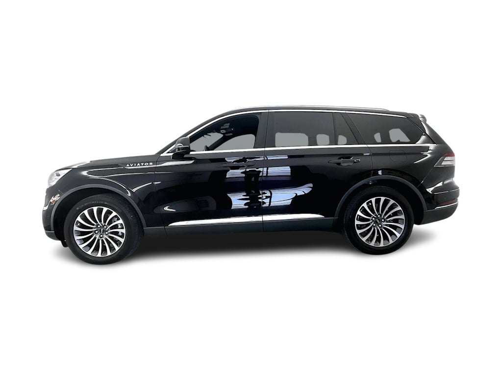 Thumbnail: 2023 Lincoln Aviator - 3