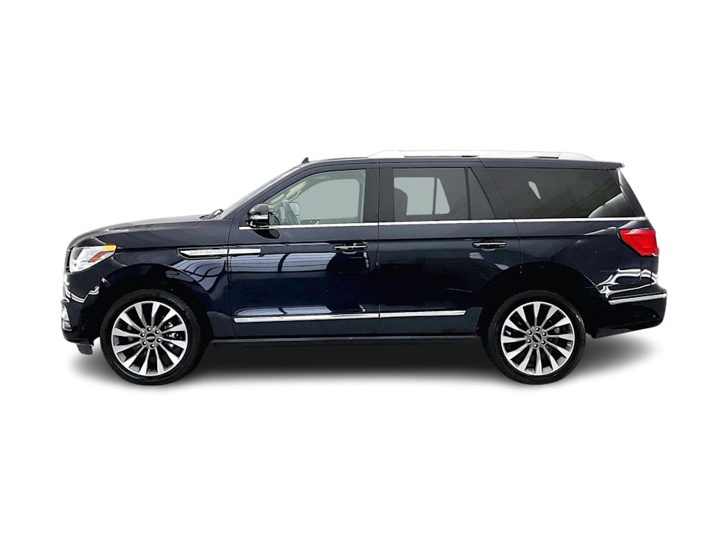 Thumbnail: 2021 Lincoln Navigator - 3