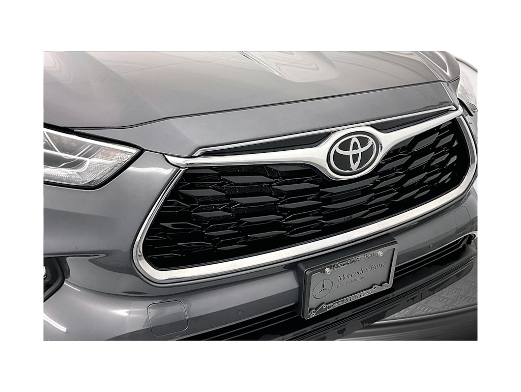 Thumbnail: 2022 Toyota Highlander - 27