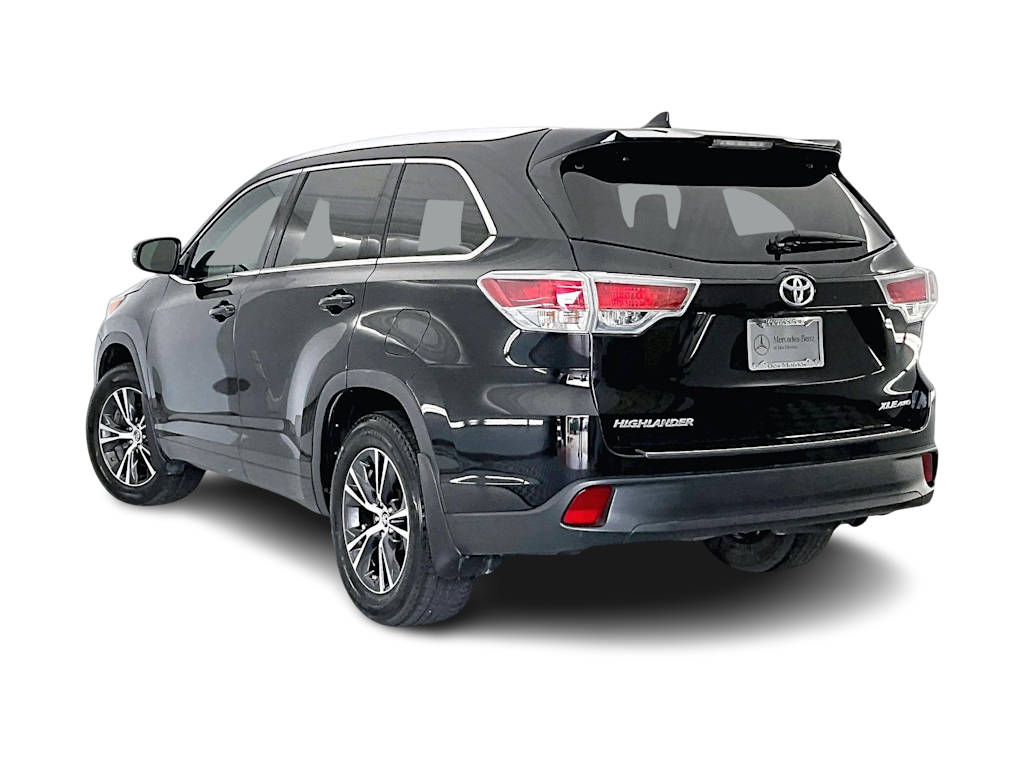 Thumbnail: 2016 Toyota Highlander - 4