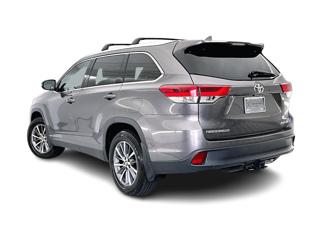 Thumbnail: 2019 Toyota Highlander - 4