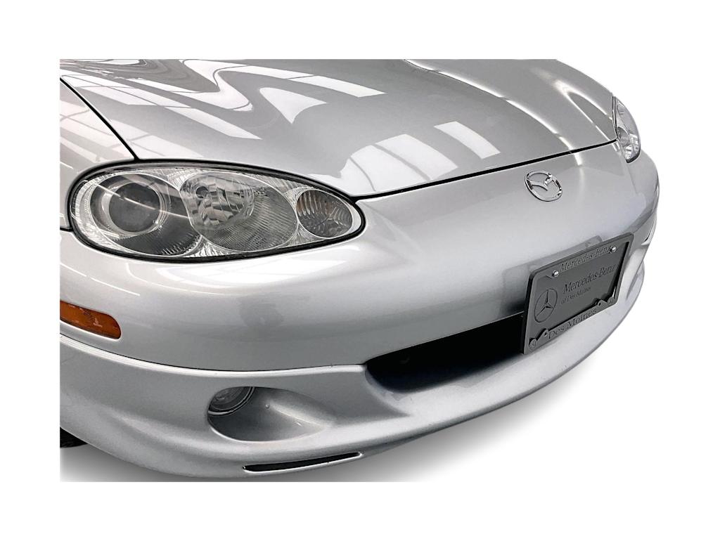 Thumbnail: 2002 Mazda MX-5 Miata - 25