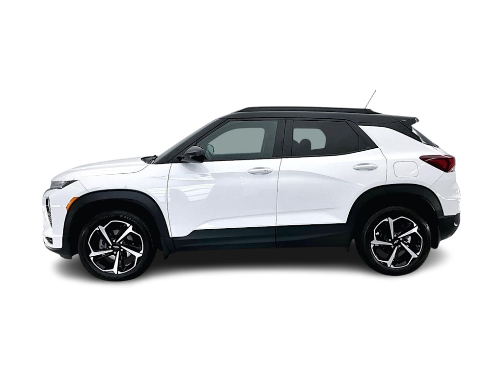 Thumbnail: 2021 Chevrolet TrailBlazer - 3