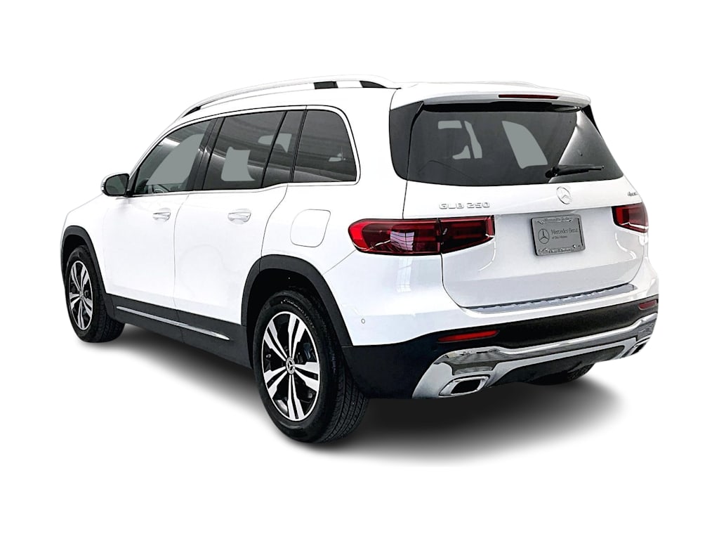 Thumbnail: 2026 Mercedes-Benz GLB - 4