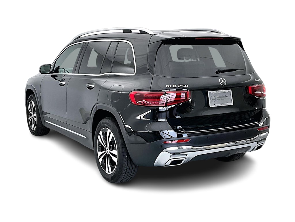 Thumbnail: 2026 Mercedes-Benz GLB - 4