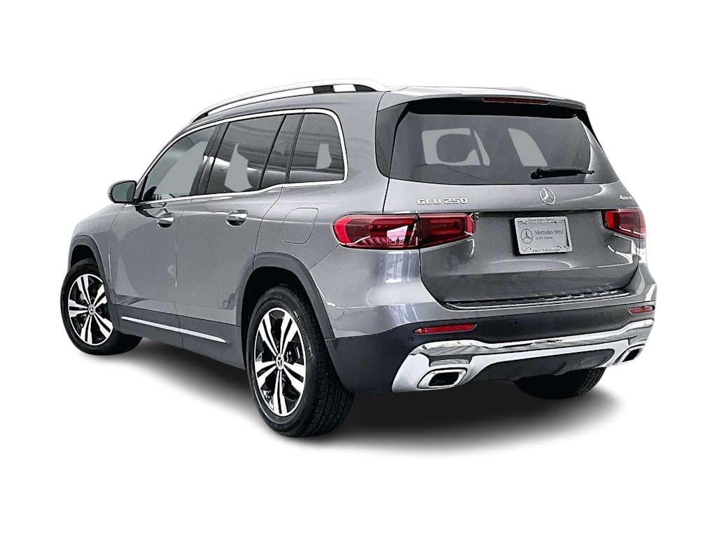 Thumbnail: 2026 Mercedes-Benz GLB - 4