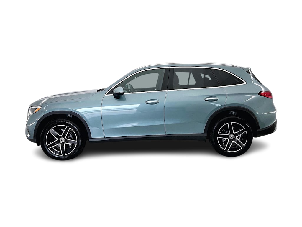 Thumbnail: 2026 Mercedes-Benz GLC - 3