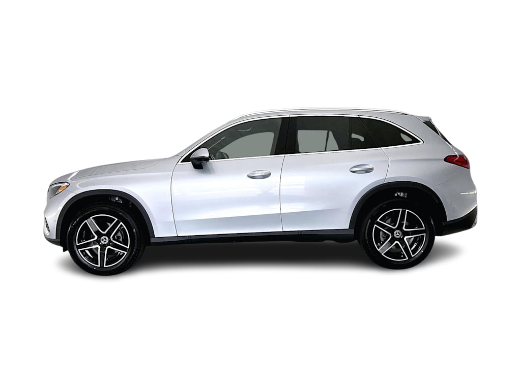 Thumbnail: 2026 Mercedes-Benz GLC - 3