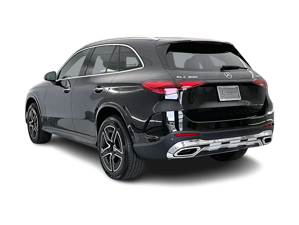 Thumbnail: 2026 Mercedes-Benz GLC - 4