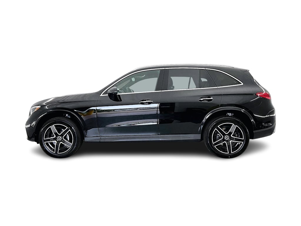 Thumbnail: 2026 Mercedes-Benz GLC - 3
