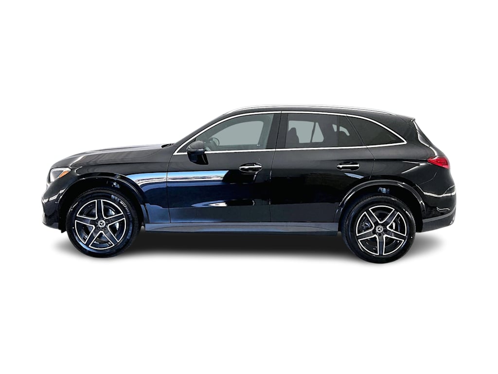 Thumbnail: 2026 Mercedes-Benz GLC - 3