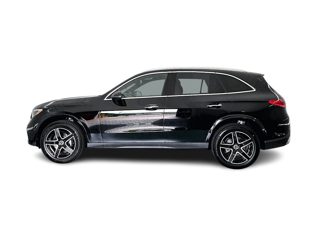 Thumbnail: 2026 Mercedes-Benz GLC - 3