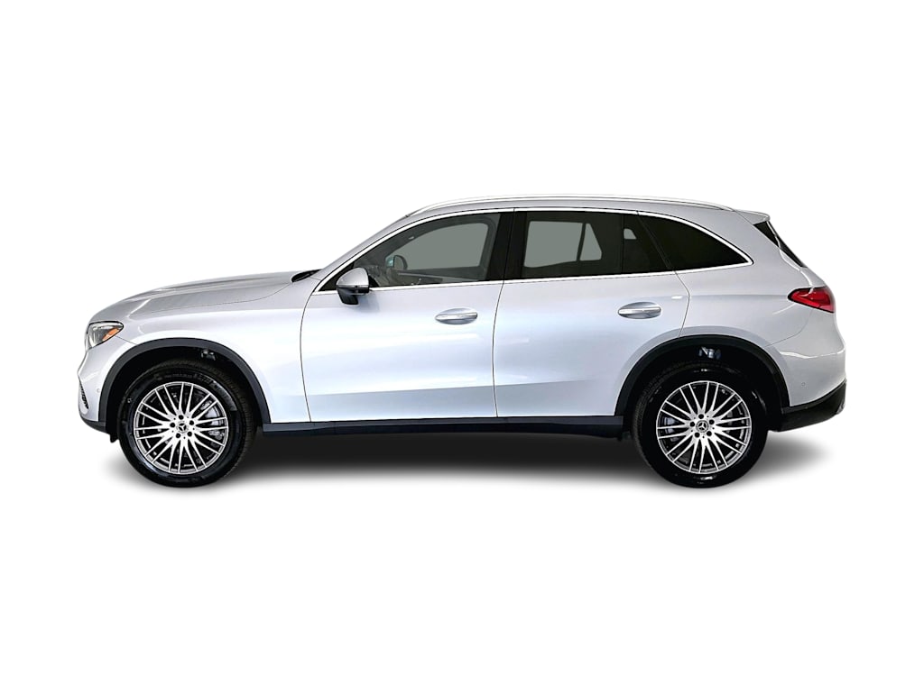 Thumbnail: 2023 Mercedes-Benz GLC - 3